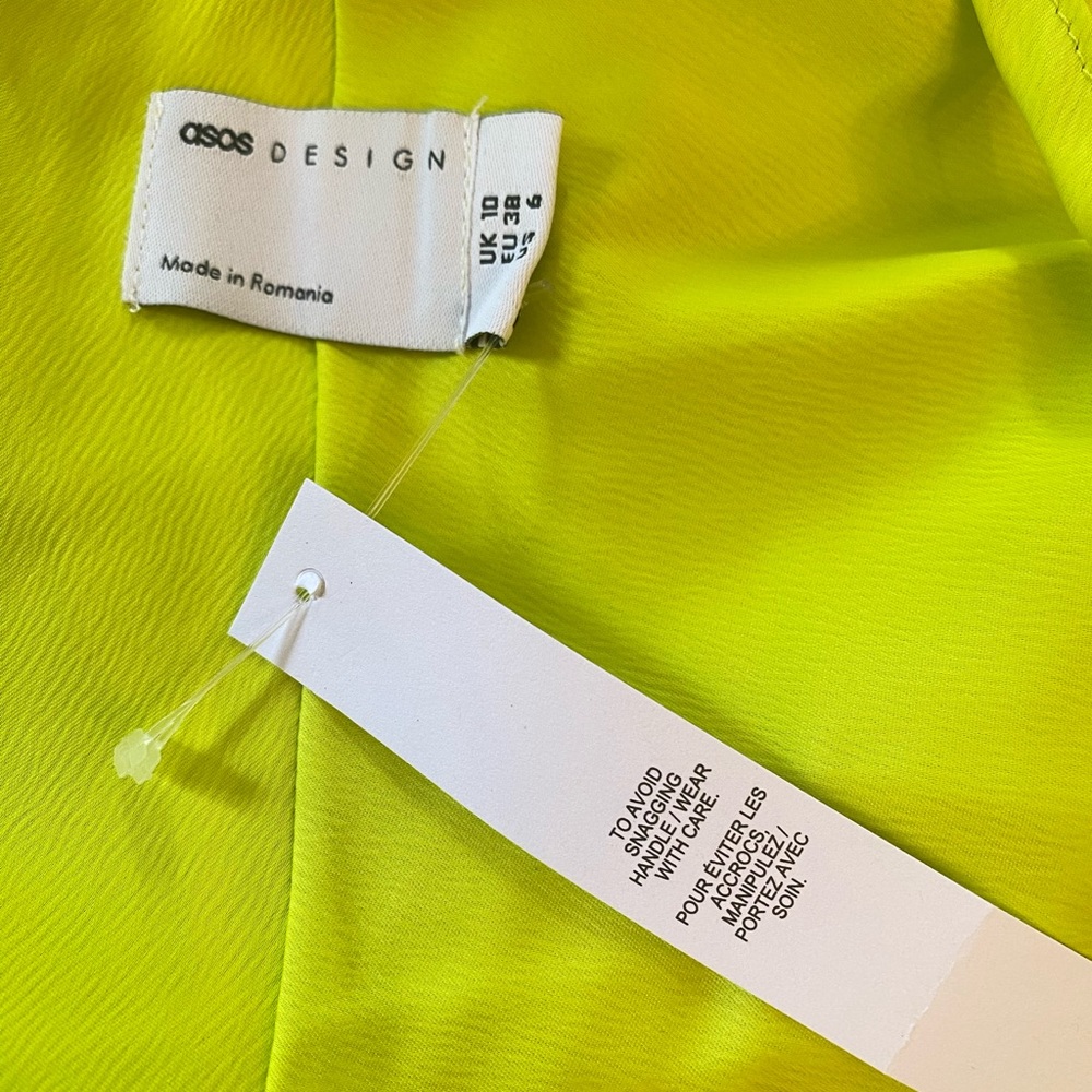 Lime green satin mini one shoulder dress. 💚 - Picture 4 of 6